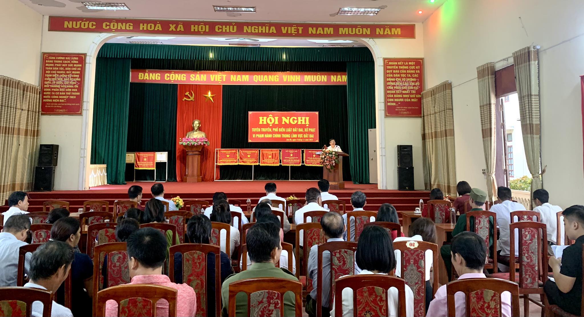 UBND xã Sơn Đà tổ chức Hội nghị tuyên truyền, phổ biến Luật đất đai và các quy định về xử phạt vi phạm hành chính trong lĩnh vực đất đai